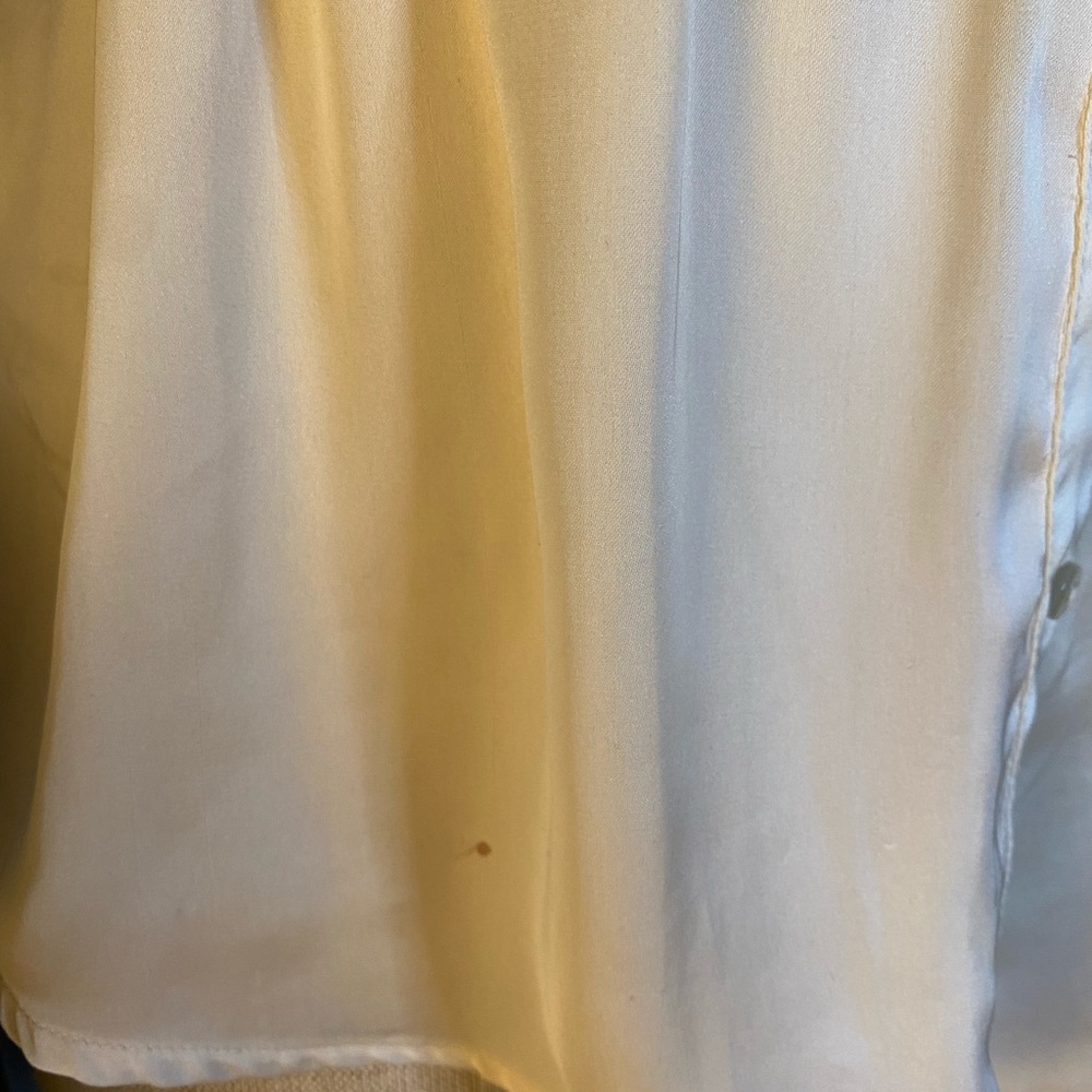 Converse Medium Ruffled Blouse - Picture 4 of 7